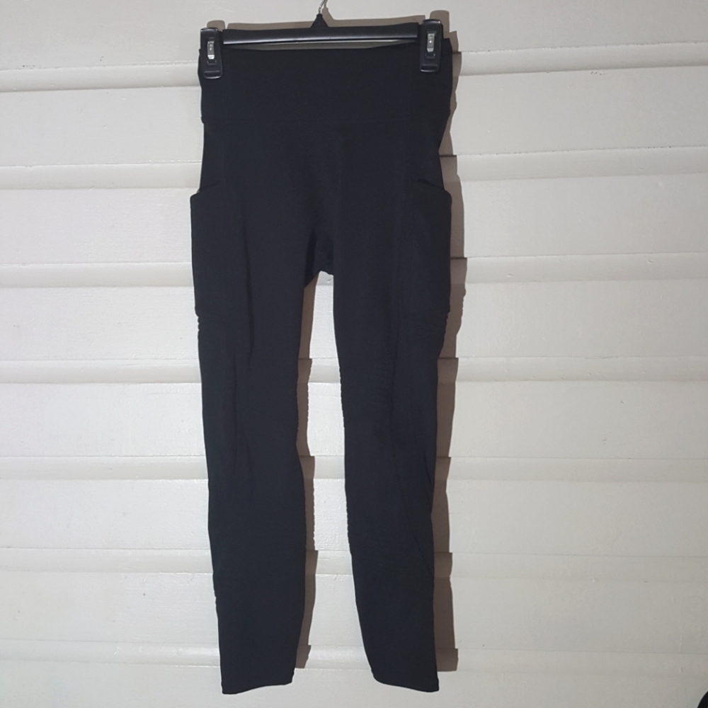 Fabletics Motion 365 black Anywhere Moto leggings - Picture 2 of 10